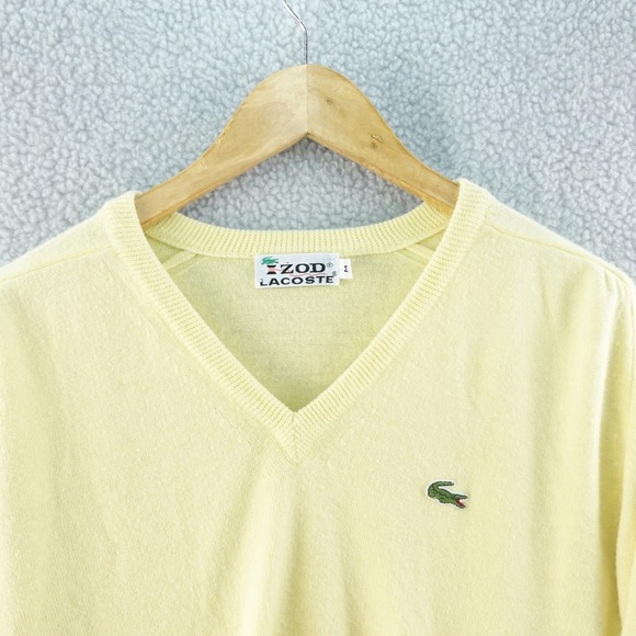 Vintage IZOD Lacoste 80s Mens M V-Neck Sweater Long Sleeve Pale Yellow Classic - Picture 1 of 5